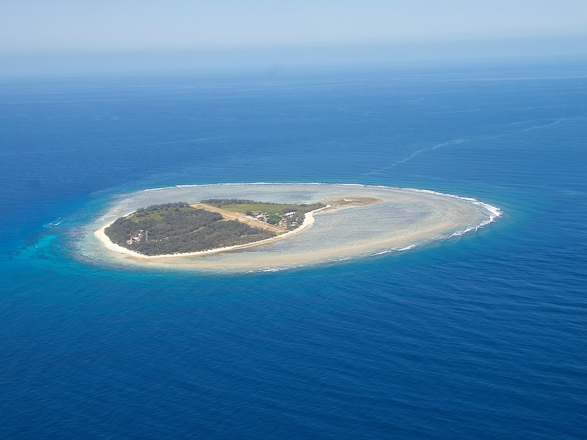 Lady Elliot Island on The Great Barrier Reef: Flying&nbsp;there